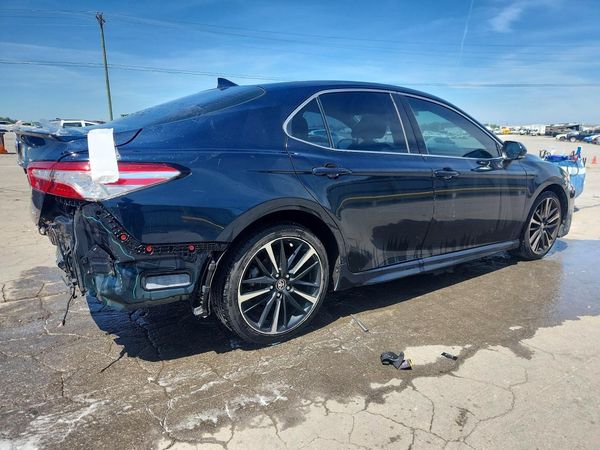 2020 TOYOTA CAMRY XSE