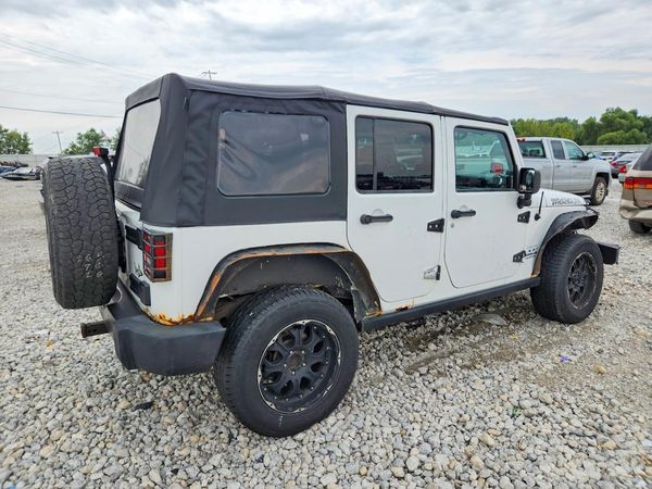 2012 JEEP WRANGLER Sahara