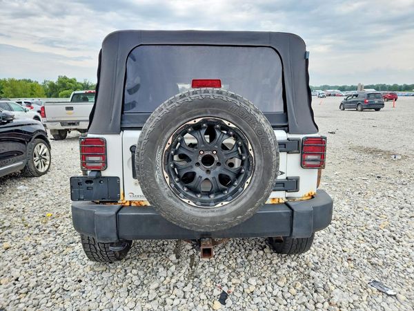 2012 JEEP WRANGLER Sahara