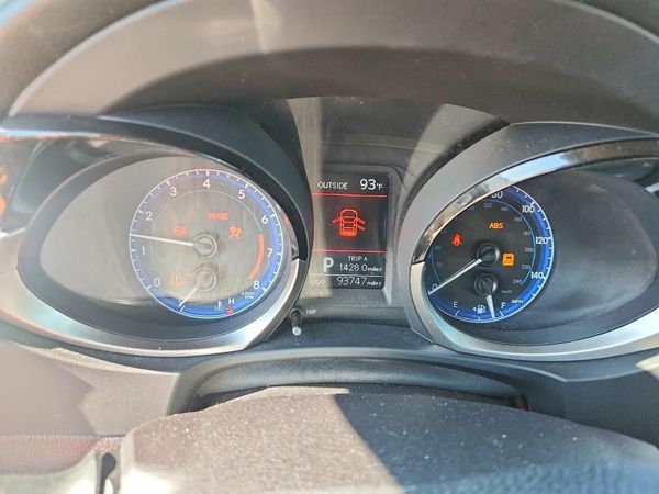 2016 TOYOTA COROLLA