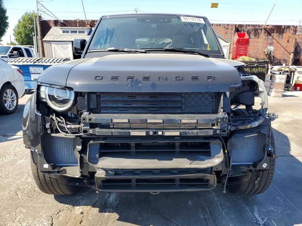 2026 LAND ROVER DEFENDER