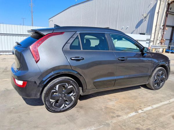 2023 KIA NIRO Wind