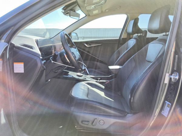 2023 KIA NIRO Wind