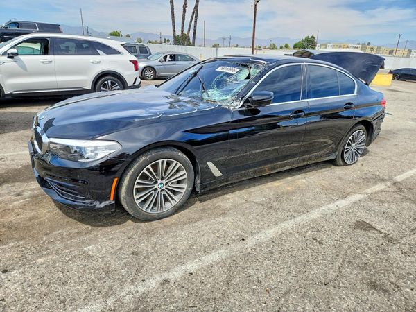 2019 BMW 530