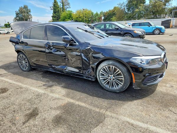 2019 BMW 530