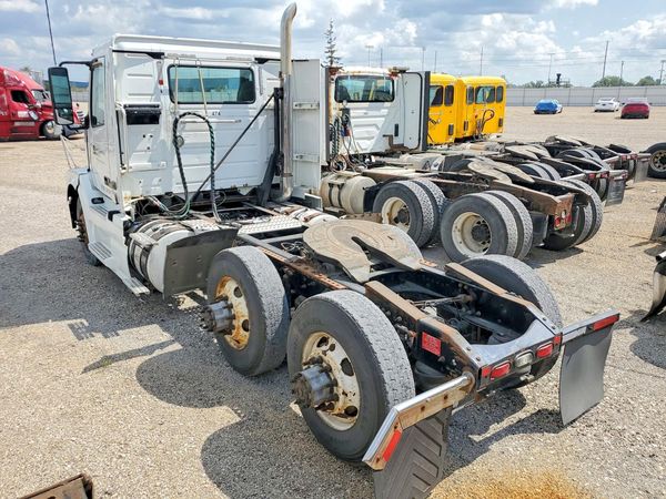 2012 VOLVO VNL