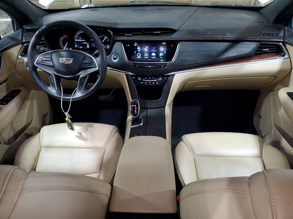 2018 CADILLAC XT5 Luxury