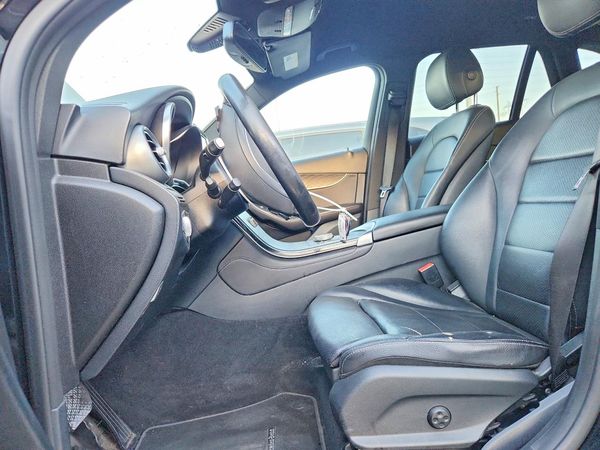 2017 MERCEDES-BENZ GLC-CLASS GLC300 — DENT