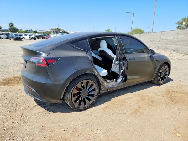2021 TESLA MODEL Y