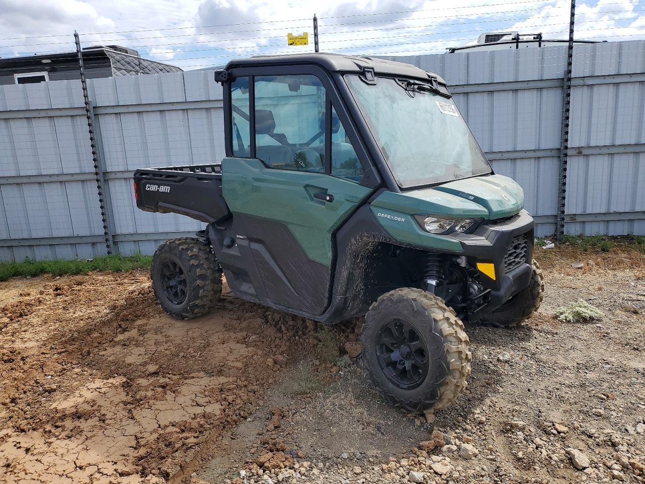 2026 CAN-AM DEFENDER