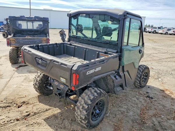 2026 CAN-AM DEFENDER