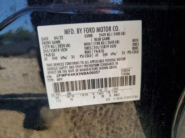 2022 FORD EDGE Titanium