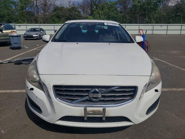 2012 VOLVO S60