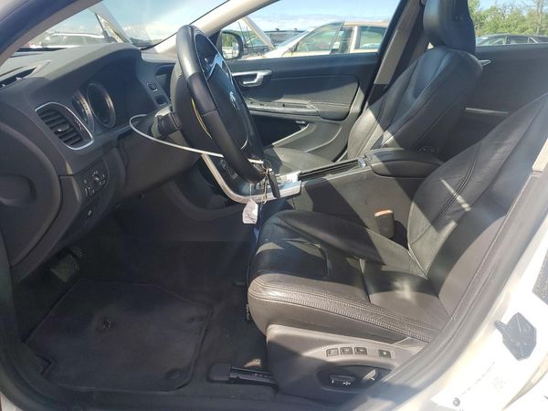 2012 VOLVO S60