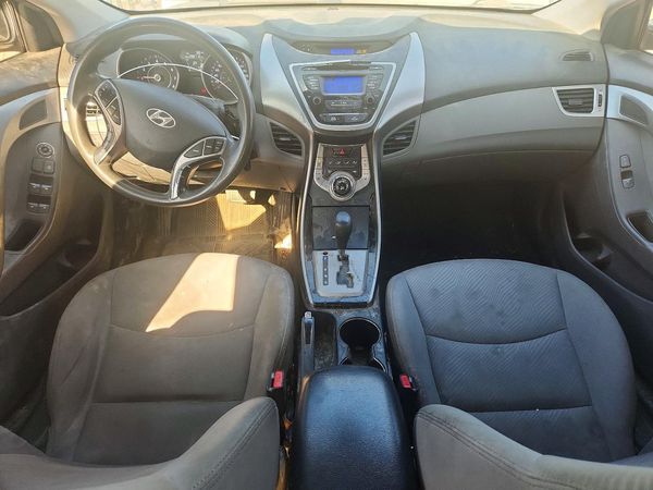 2013 HYUNDAI ELANTRA