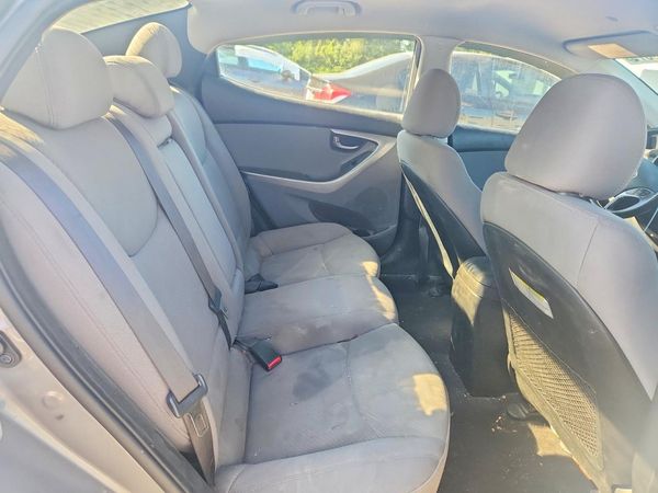 2013 HYUNDAI ELANTRA