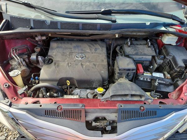 2015 TOYOTA SIENNA