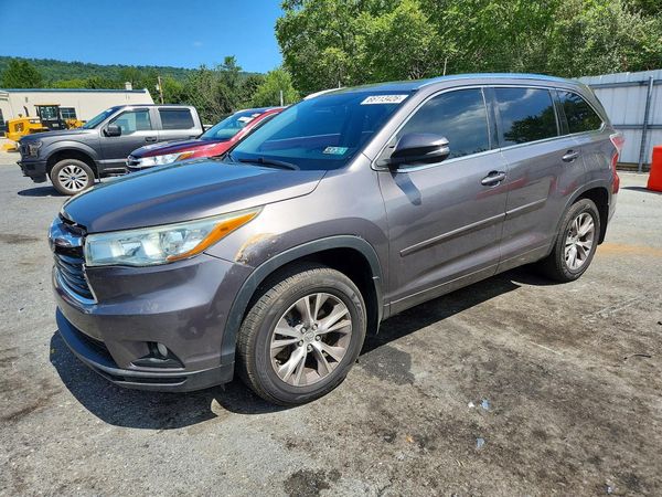 2015 TOYOTA HIGHLANDER
