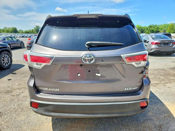 2015 TOYOTA HIGHLANDER