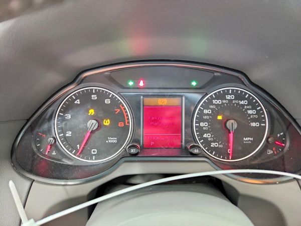 2012 AUDI Q5