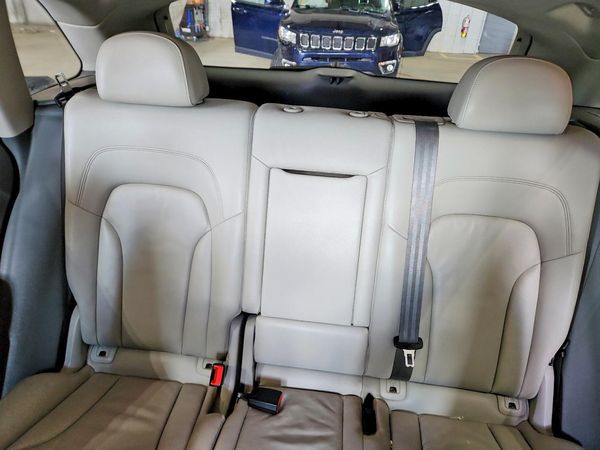 2012 AUDI Q5