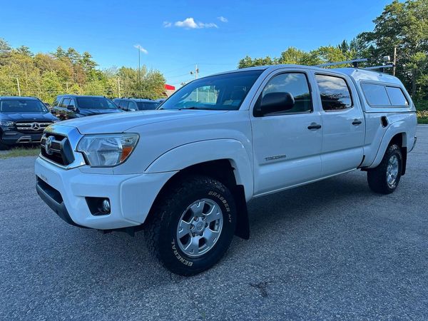 2015 TOYOTA TACOMA Delux Grade