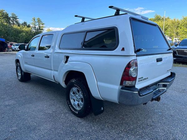 2015 TOYOTA TACOMA Delux Grade
