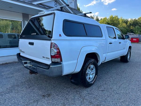 2015 TOYOTA TACOMA Delux Grade