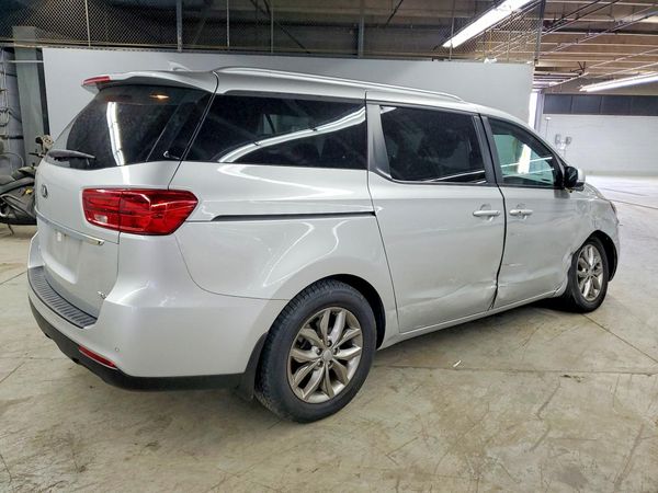2021 KIA SEDONA LX, EX