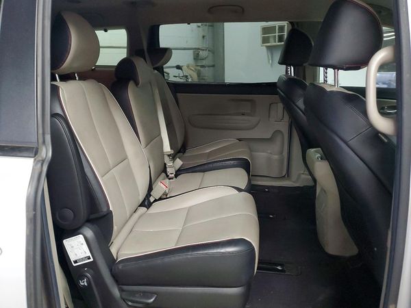 2021 KIA SEDONA LX, EX
