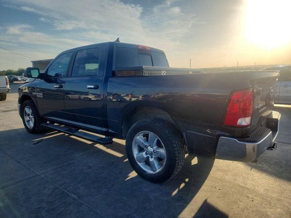 2016 RAM 1500 SLT