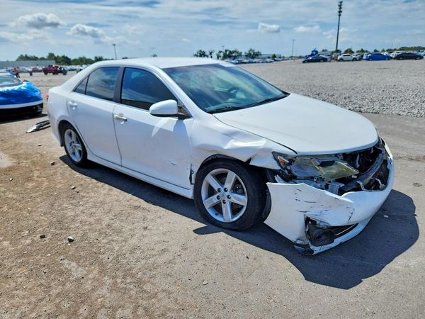 2012 TOYOTA CAMRY