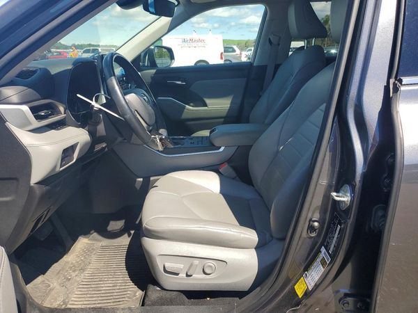 2020 TOYOTA HIGHLANDER XLE