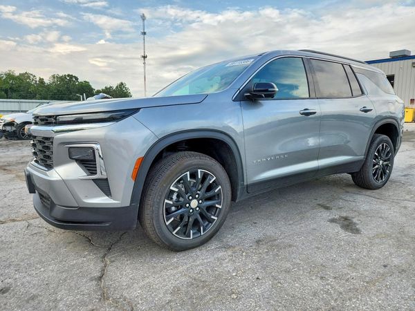 2026 CHEVROLET TRAVERSE LT — Front 3/4