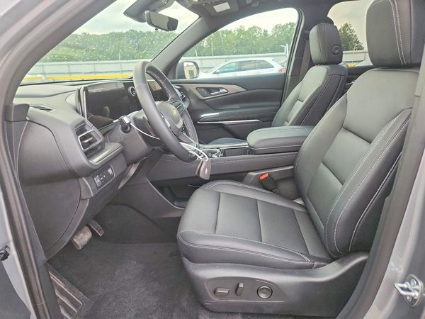 2026 CHEVROLET TRAVERSE LT — DENT