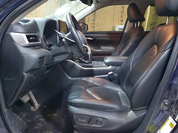 2024 TOYOTA HIGHLANDER