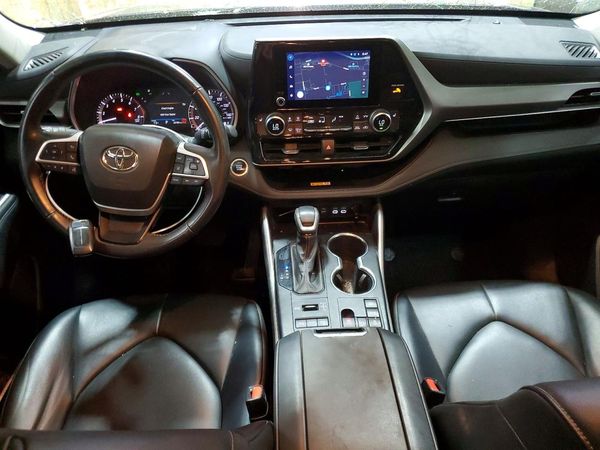 2024 TOYOTA HIGHLANDER
