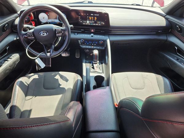 2023 HYUNDAI ELANTRA
