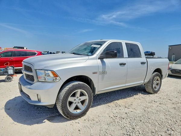 2017 RAM 1500 ST CREW CAB 4X4