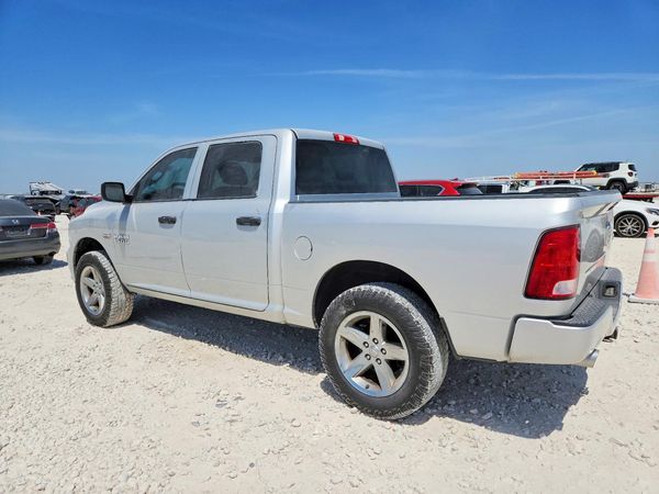 2017 RAM 1500 ST CREW CAB 4X4