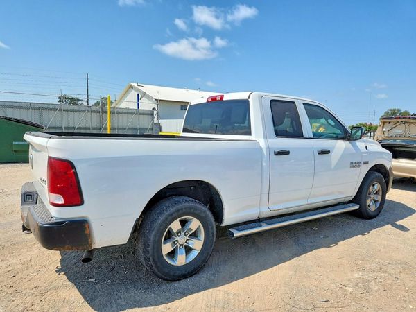 2016 RAM 1500 ST QUAD CAB 4X4