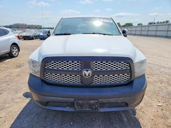 2016 RAM 1500 ST QUAD CAB 4X4