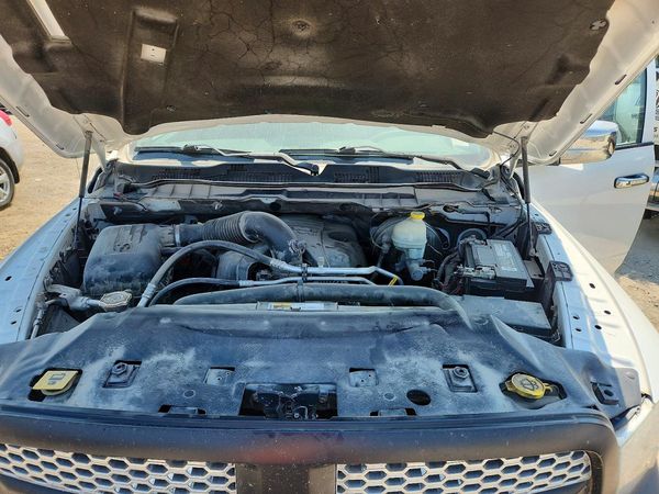 2016 RAM 1500 ST QUAD CAB 4X4