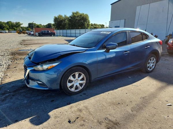 2017 MAZDA 3