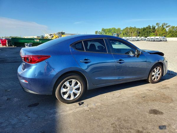 2017 MAZDA 3