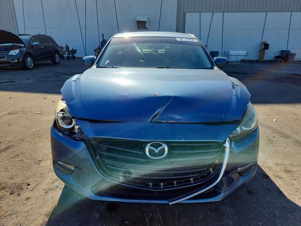2017 MAZDA 3