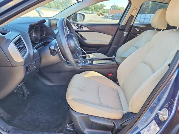 2017 MAZDA 3
