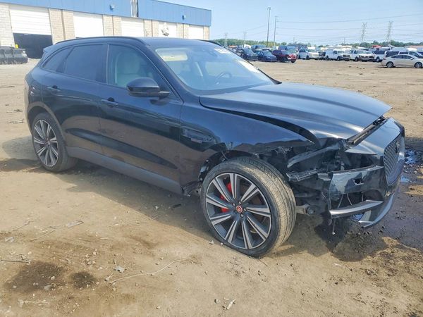 2017 JAGUAR F-PACE Prestige