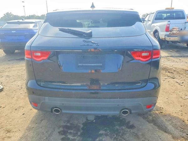 2017 JAGUAR F-PACE Prestige
