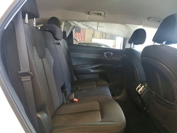 2023 KIA SORENTO LX